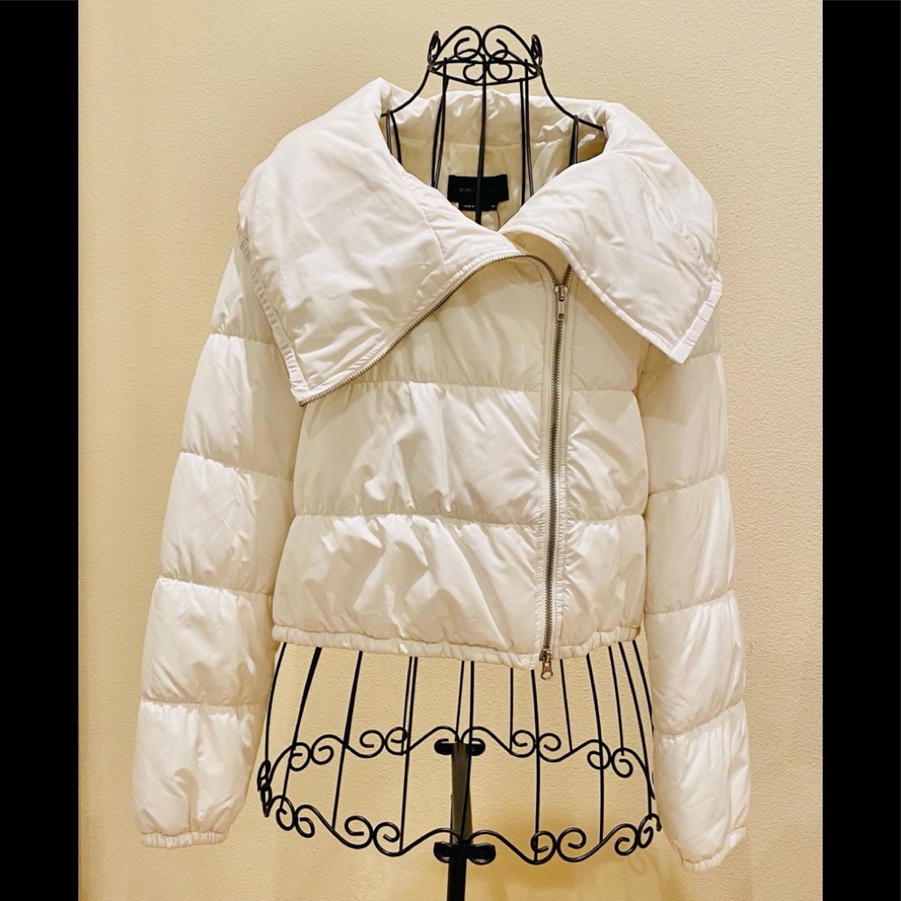 🎉Host Pick 🎉 BCBG MAXAZARIA Short Quilted Jacket